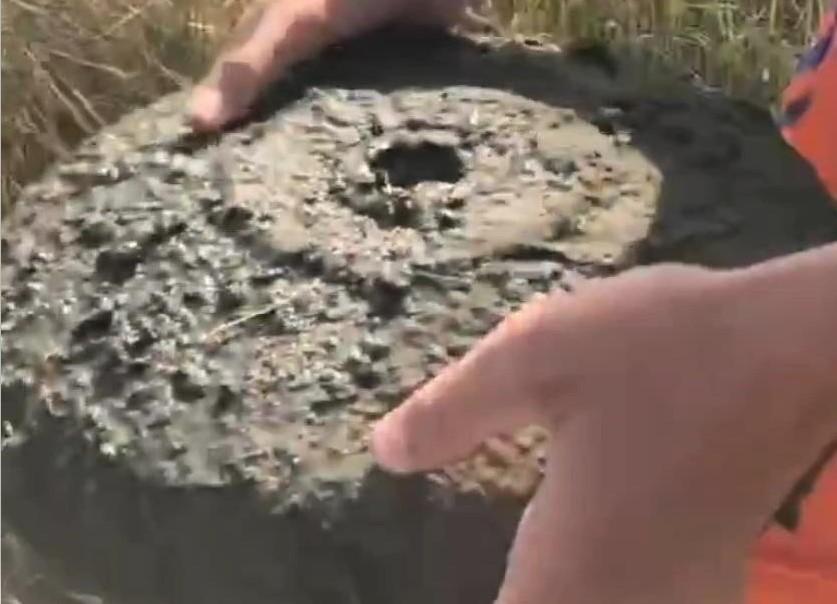 Mai mulți copii au găsit o mină antitanc în Nistru și au scos-o cu mâinile la mal