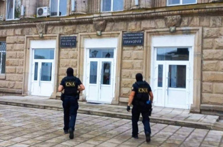 După perchezițiile de la Bălți, încă un agent economic a fost reținut de CNA