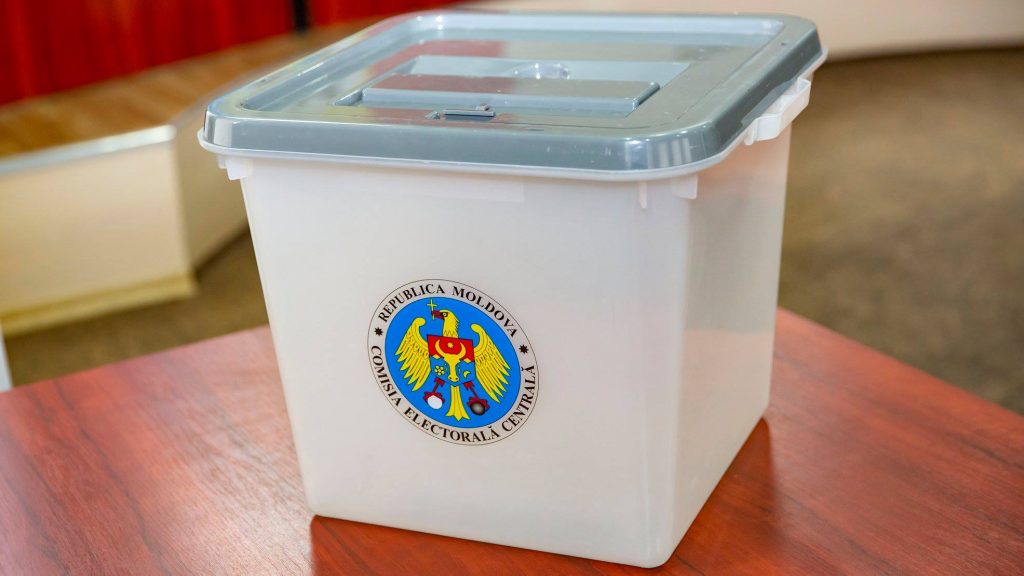 „Buletine de vot și urnă electorală în ziua alegerilor locale din 18 mai 2025 în Moldova”