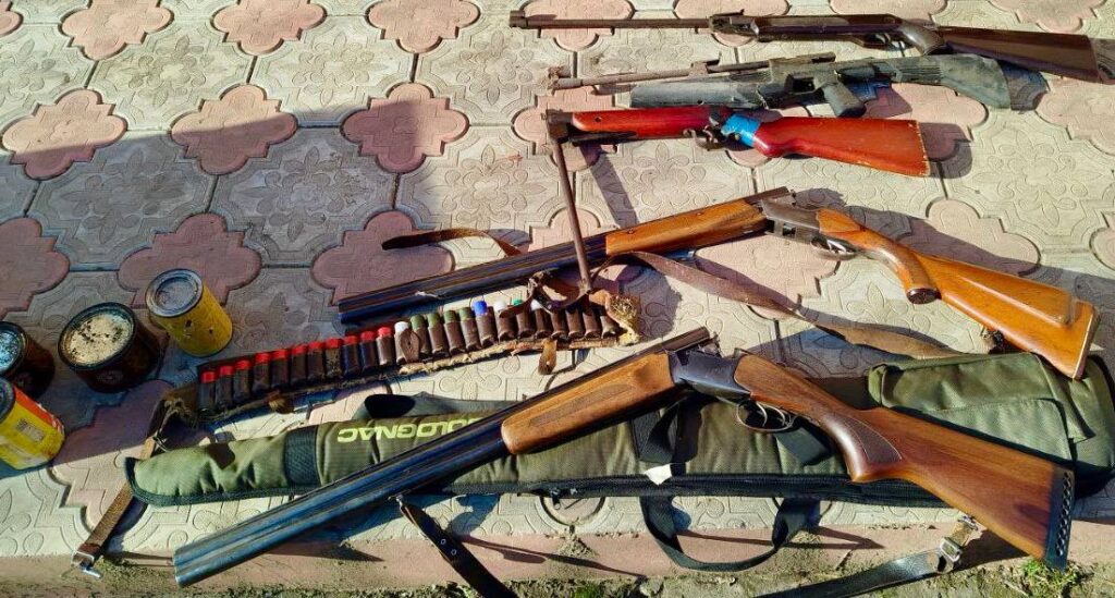 Оружие и боеприпасы, изъятые полицией Молдовы во время спецоперации «АРСЕНАЛ»