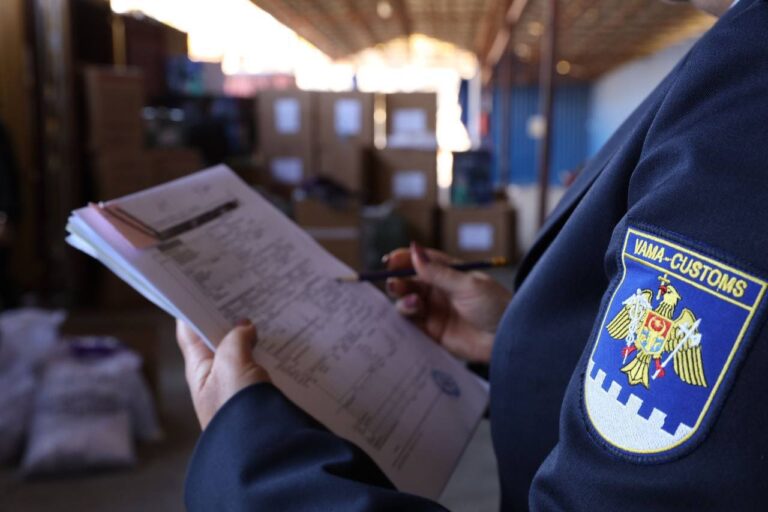 Control vamal la postul Bălți pentru marfă importată din Polonia