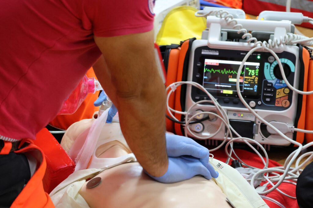 Ambulanță SAMU Edineț la locul unui accident rutier grav în apropiere de Ruseni, 16 iulie 2025