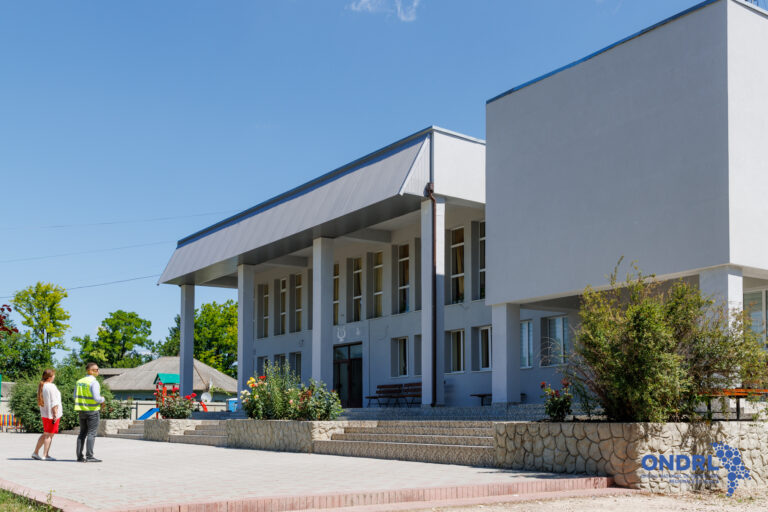 Casa de Cultură din Viișoara modernizată prin programul Satul European, alături de investiții în sport, energie și drumuri