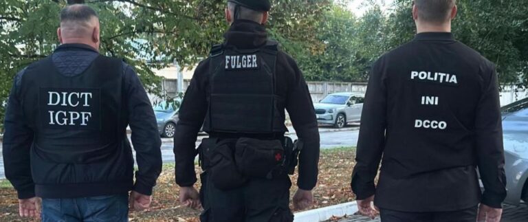 Cutii cu 200.000 de țigări confiscate de autorități în Nordul Republicii Moldova, în urma operațiunii „Tabachera”.