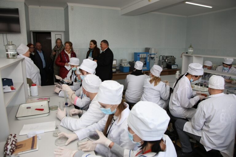 Colegiul de Medicină Veterinară Brătușeni renovat și dotat cu echipamente moderne, sprijin UE.