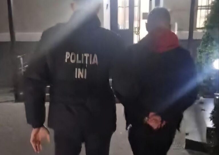 Polițiștii INI și procurorii PCCOCS au descoperit droguri de un milion de lei într-un BMW la intrarea în Bălți.