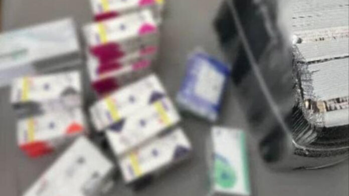 Produse medicamentoase și suplimente neautorizate ridicate de ofițerii INI Nord în timpul perchezițiilor. Produse vândute ilegal pe piața neagră