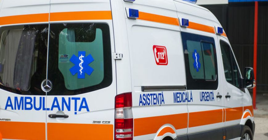 Echipaj de poliție la locul unui accident rutier produs la Drochia, unde o femeie în vârstă a fost lovită mortal de un camion.