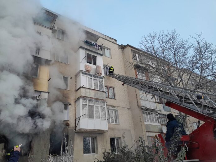 Pompierii intervin la incendii soldate cu victime în nordul Republicii Moldova