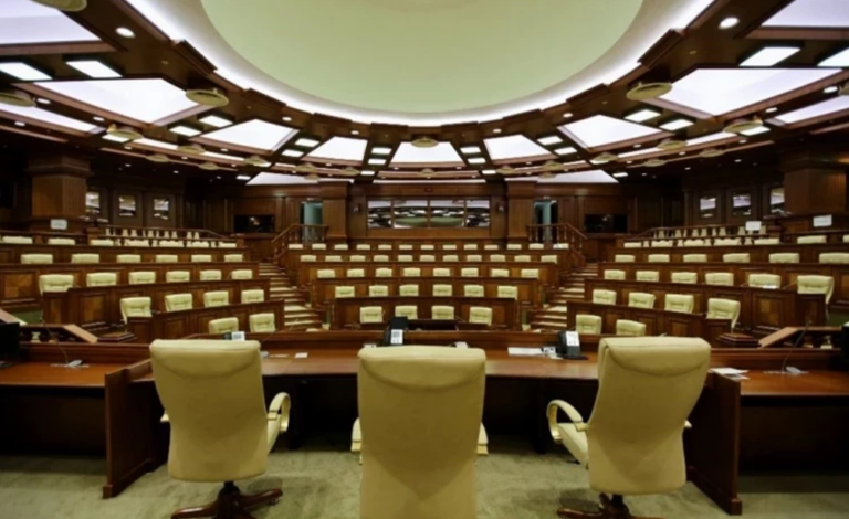 Reprezentanți ai comisiilor juridice reunite pentru discuții despre integrarea europeană și statul de drept