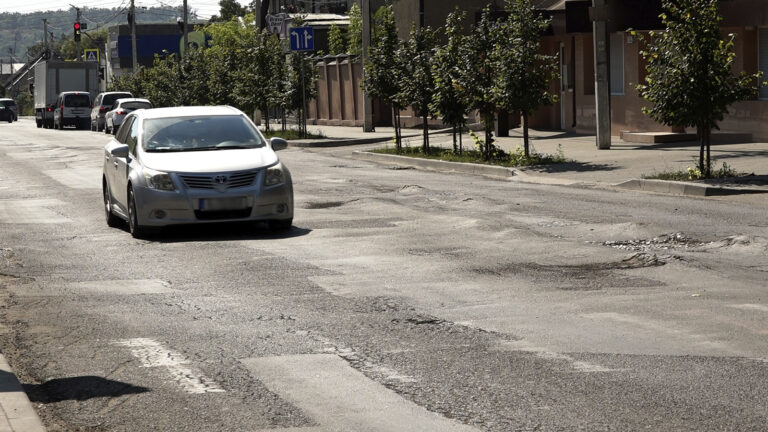 Reparația capitală a străzii 31 August din municipiul Bălți