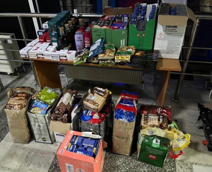 Funcționarii vamali au depistat mărfuri nedeclarate în mai multe mijloace de transport