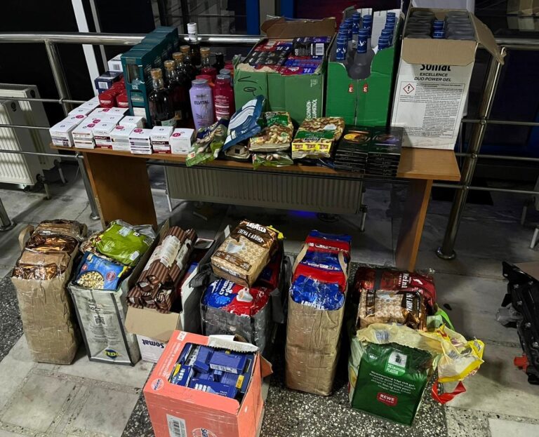 Funcționarii vamali au depistat mărfuri nedeclarate în mai multe mijloace de transport