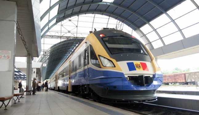 Trenul Chișinău–București înregistrează întârzieri de peste 6 ore din cauza ninsorilor abundente din România. CFM anunță că circulația este afectată de viscol și restricții de viteză.