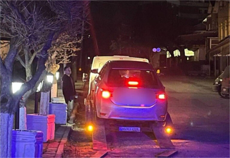 Echipaj de poliție și carabinieri oprind un șofer suspect de ebrietate în Bălți
